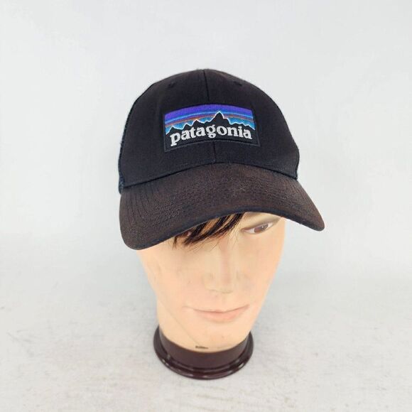 Patagonia P-6 Logo LoPro Trucker Hat Low Crown Black Cap Snapback Mesh hat - Picture 1 of 8